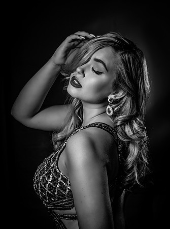 Portrait & Beauty Photography by Belle Privé Photography