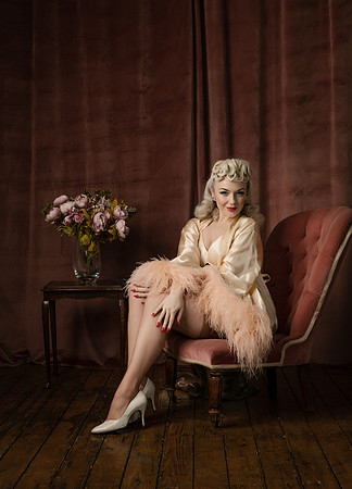 Vintage Fashion & Pin Up by Belle Privé Photography
