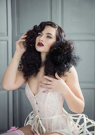 Vintage Fashion & Pin Up by Belle Privé Photography